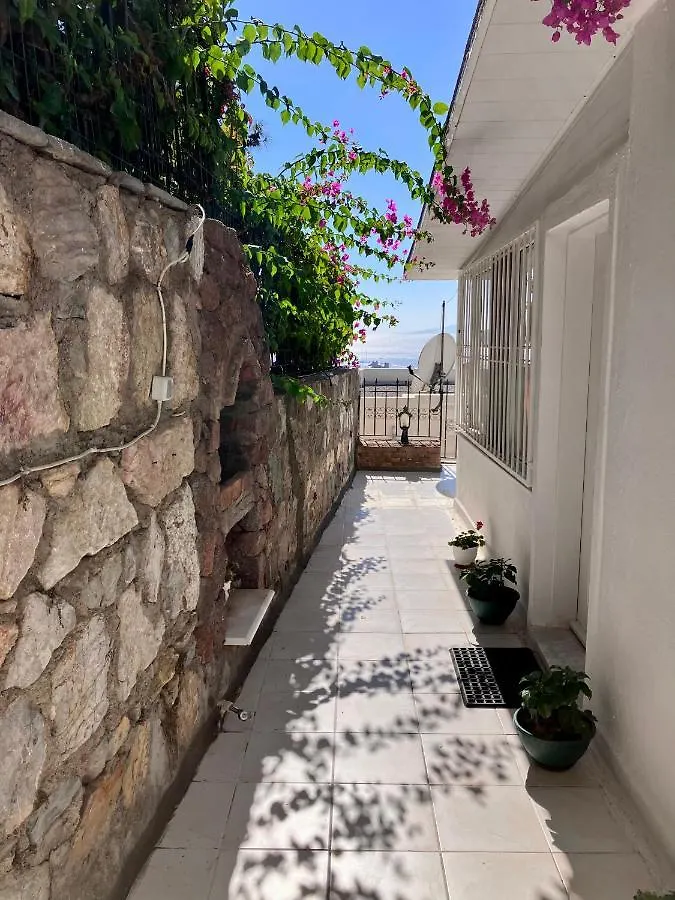 Bodrum Burcu Residence, Magnificent Sea View, Cozy, Free Otopark, Free Wifi 0*,