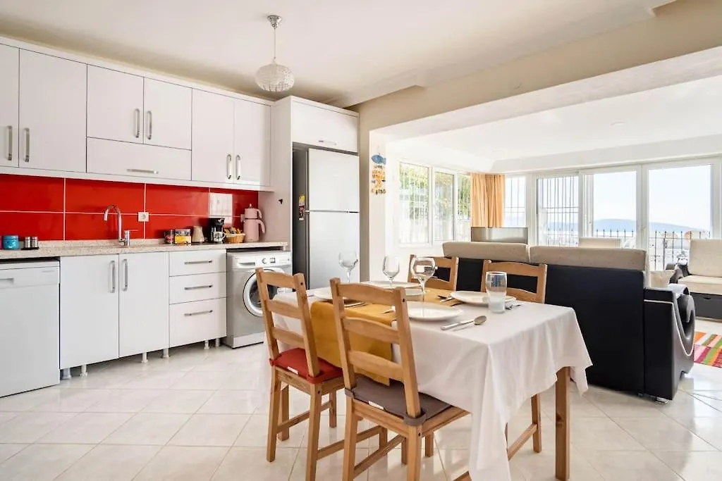 Bodrum Burcu Residence, Magnificent Sea View, Cozy, Free Otopark, Free Wifi 0*,  Τουρκία